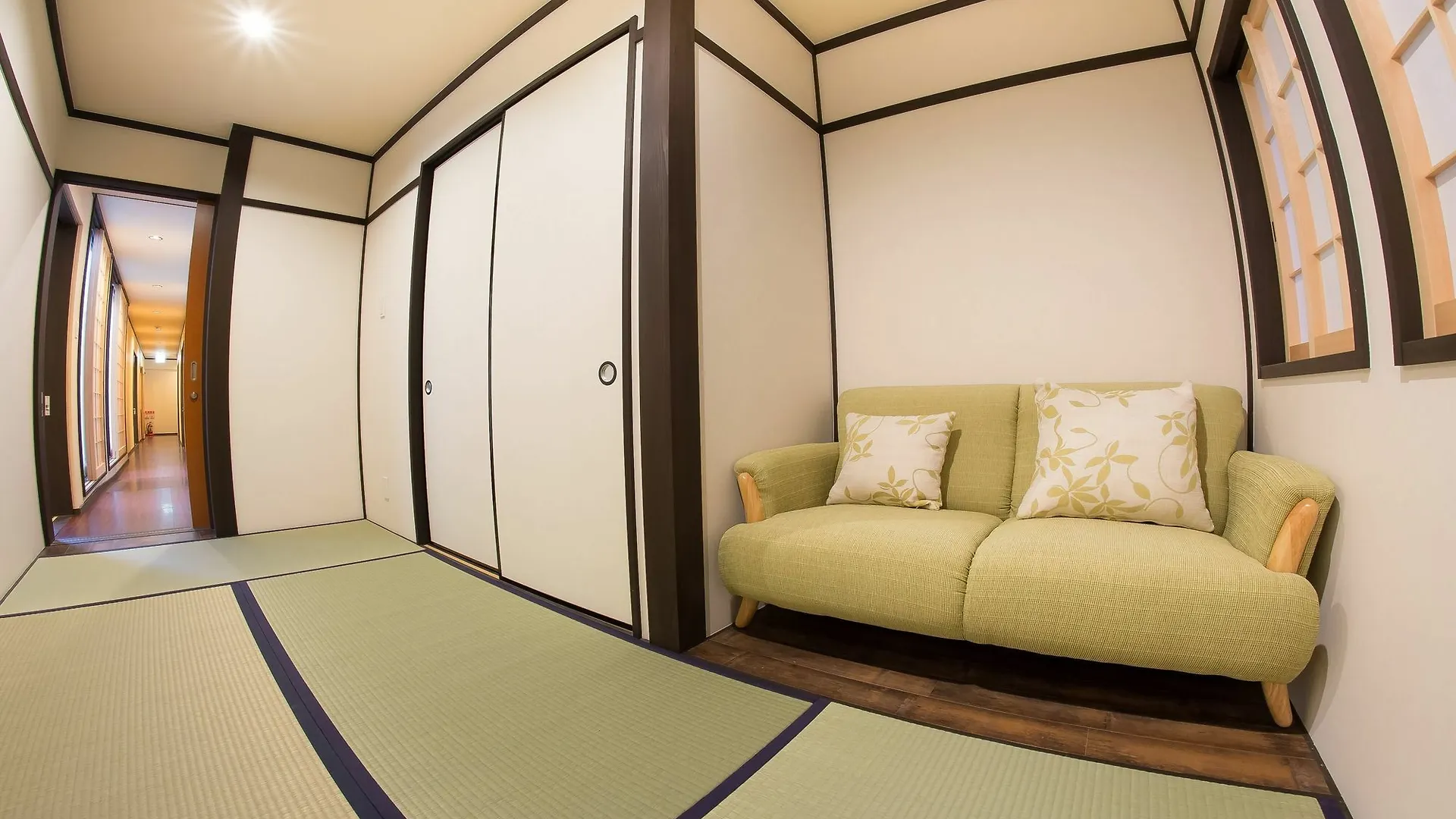 ** Kro Guest House Shijo Kyoto Japan